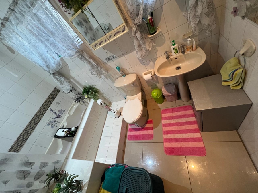 3 Bedroom Property for Sale in Rowallan Park Eastern Cape
